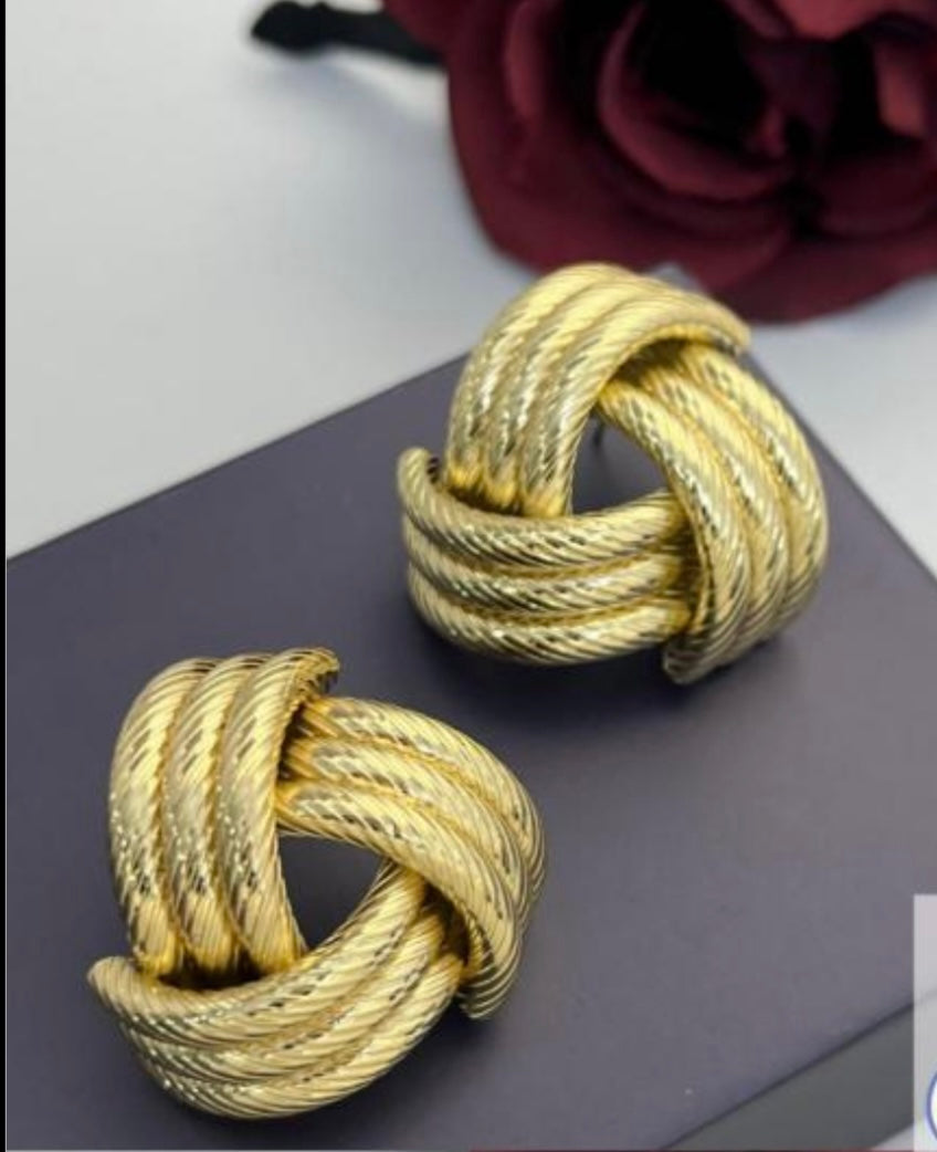 Aretes torcidos