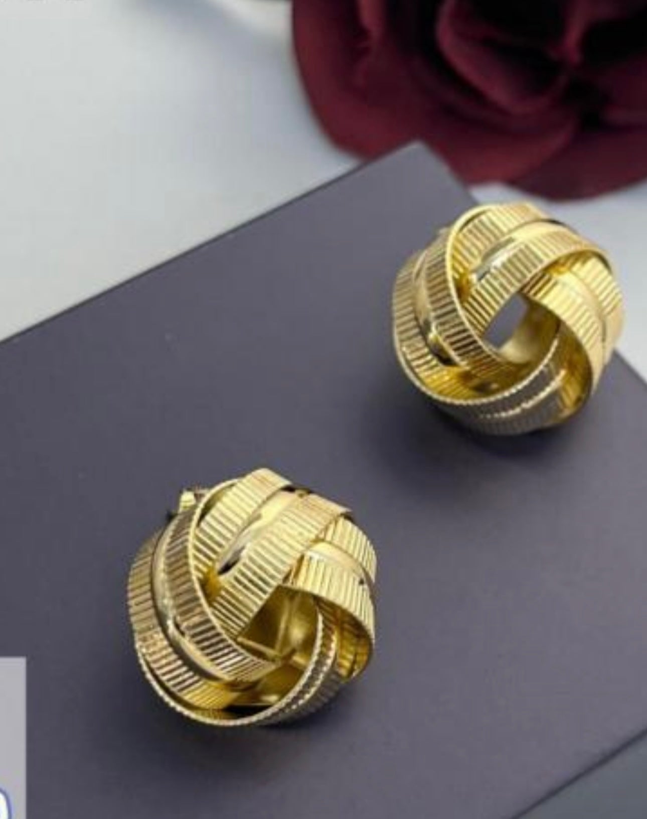 Aretes torcidos